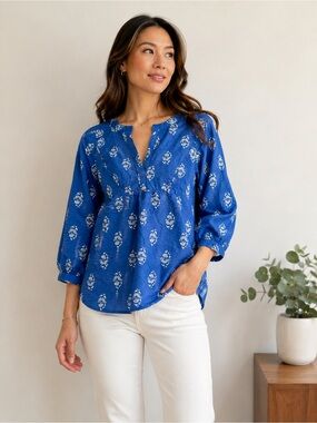 St. John's Bay Blue Floral Split-Neck Blouse Size Small